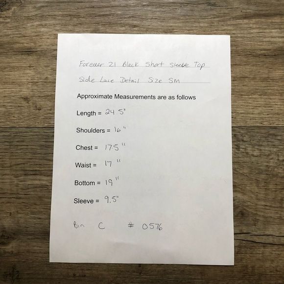 Forever 21 Black Short Sleeve Top With Lacing up the sides Size Small - Picture 7 of 8